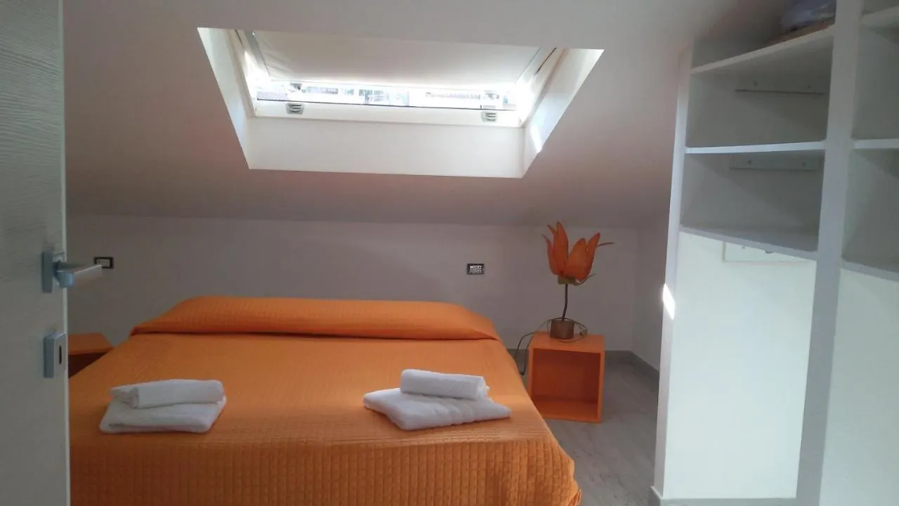 Casa Lorenzo&Luca غونيسا 0*,